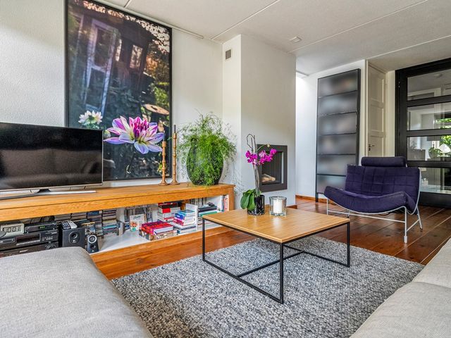 Boterbloem 12, Hardenberg