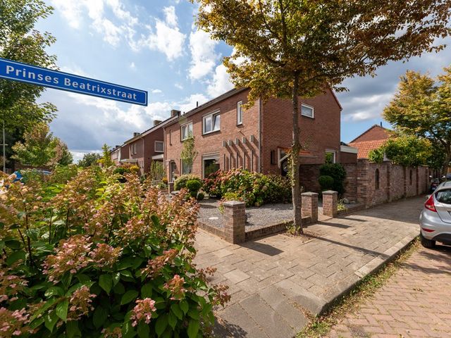 Prinses Beatrixstraat 10, Baarlo