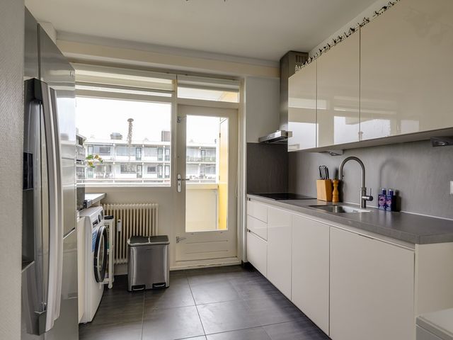 Suzannaland 88, Den Haag