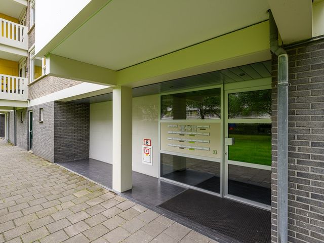 Suzannaland 88, Den Haag
