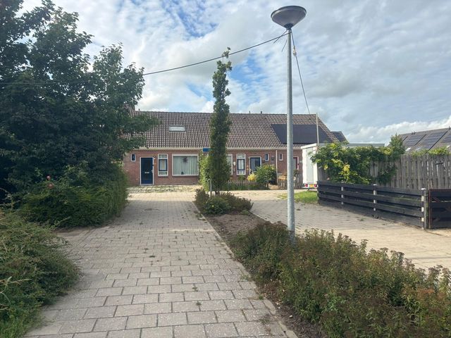 Hyacintlaan 2, Winkel