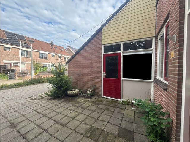 Hyacintlaan 2, Winkel