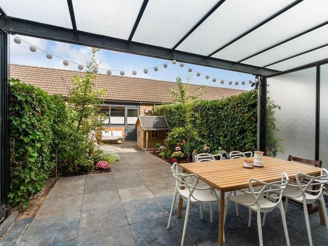 Avenue Carnisse 63, Barendrecht