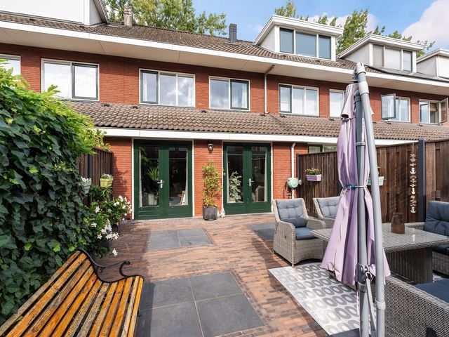 Claudius Civilislaan 7, Vlaardingen
