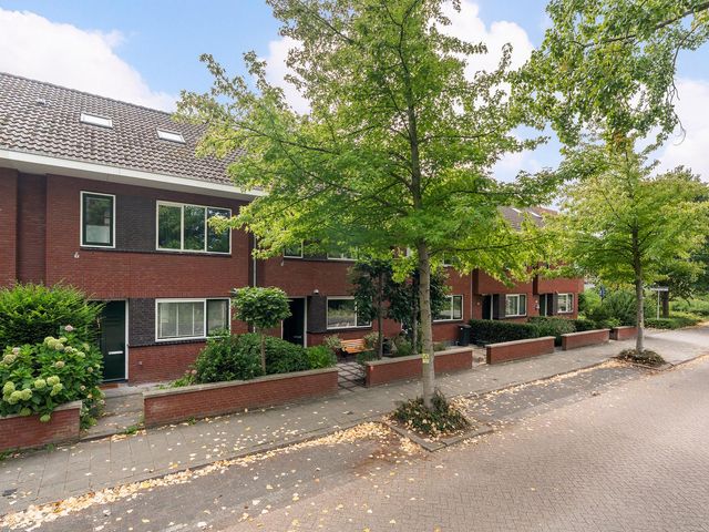 Claudius Civilislaan 7, Vlaardingen