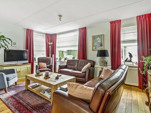 Elstarstraat 50, Kapelle