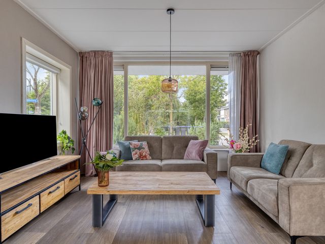 Schoutweg 1, Zwijndrecht