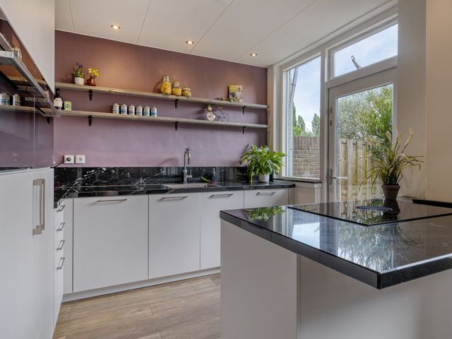 Schoutweg 1, Zwijndrecht