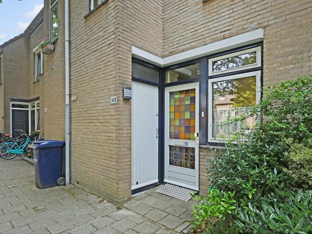 Albert Schweitzerlaan 148, Den Haag