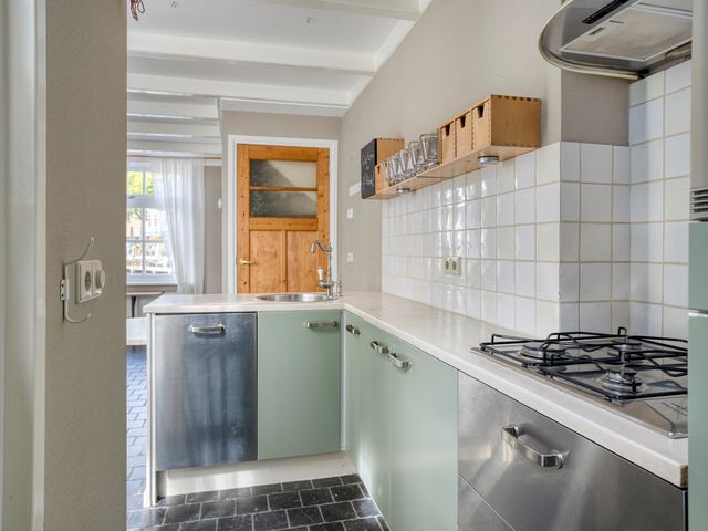 Spuistraat 16, Middelharnis