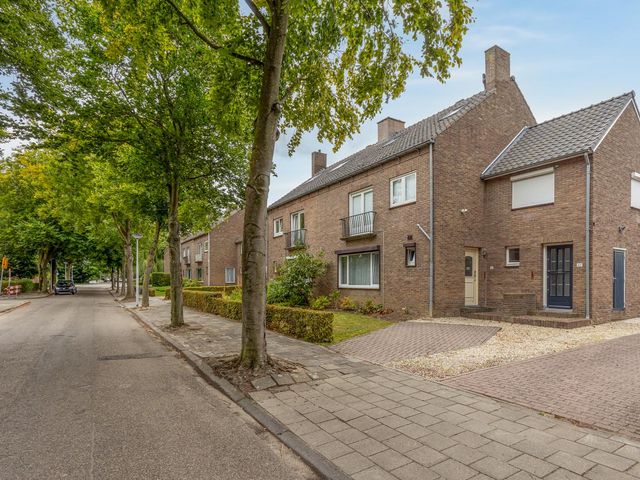 Beukenlaan 10, Sittard