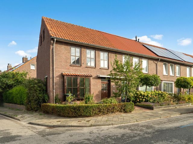 Van Sonsbeeckstraat 24, Heerlen