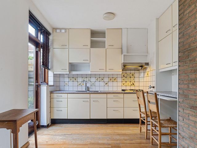 Van Sonsbeeckstraat 24, Heerlen