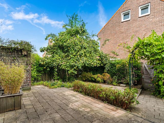 Van Sonsbeeckstraat 24, Heerlen