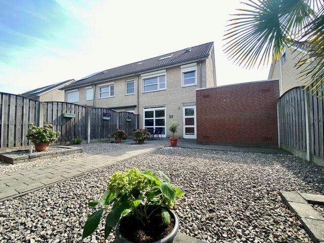 Thaalweg West 27, Echt