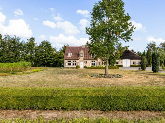 Riet- en Wulfsdijkweg 26, Hulst