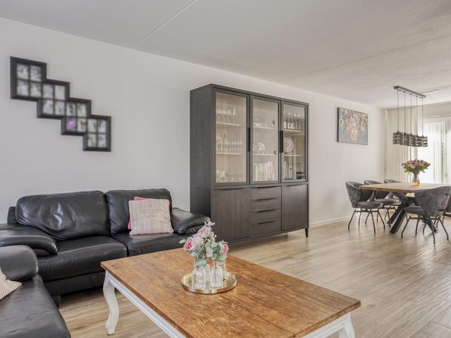 Anthonie Van Dyckstraat 28, Axel