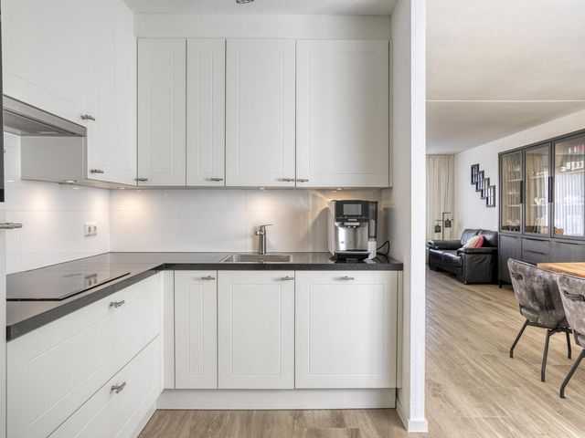 Anthonie Van Dyckstraat 28, Axel