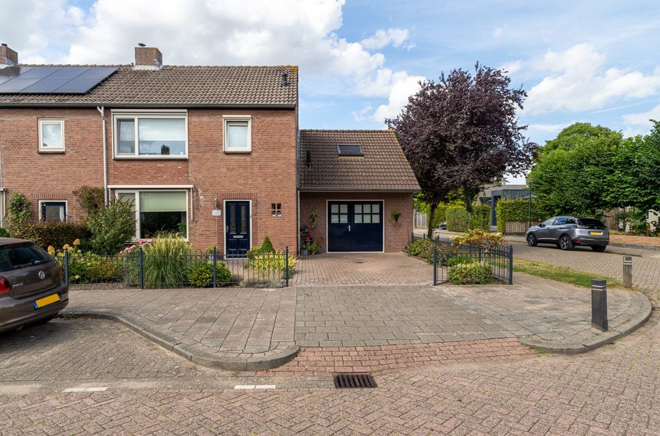 Chrysantenstraat 2