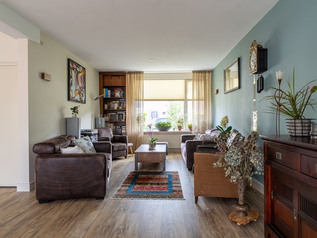 Chrysantenstraat 2, Wijk En Aalburg