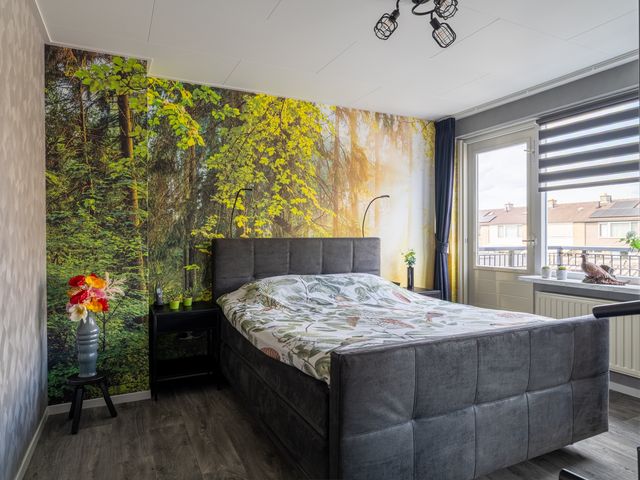 Chrysantenstraat 2, Wijk En Aalburg