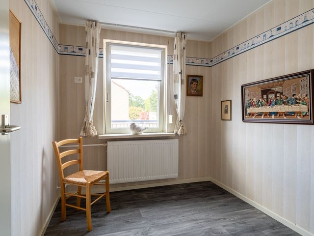 Chrysantenstraat 2, Wijk En Aalburg