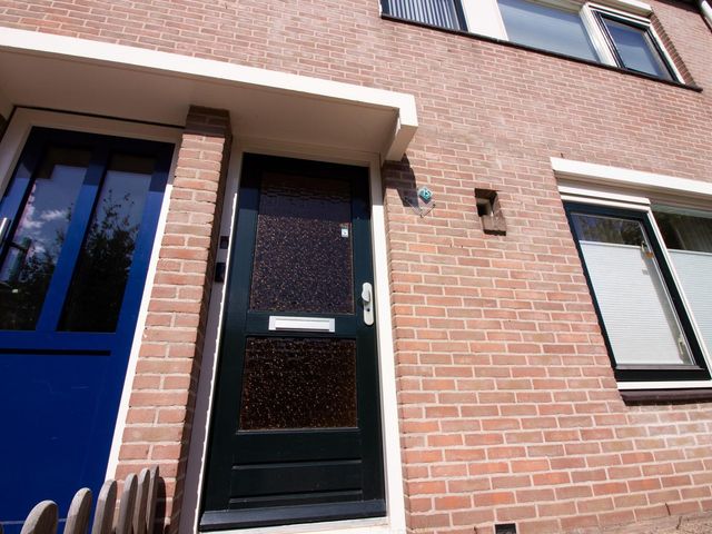 Spant 75, Hoorn