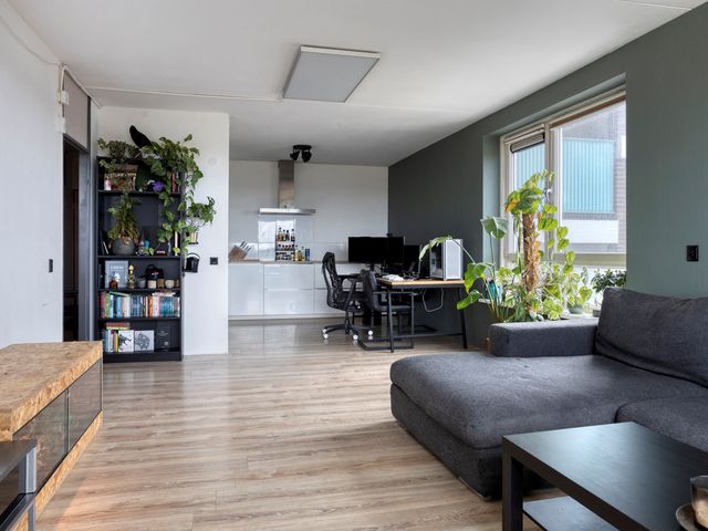 Over De Vesten 123, Schiedam