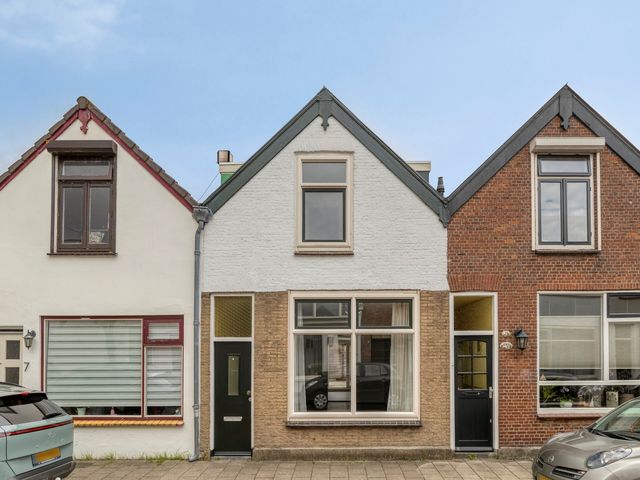 Middelharnissestraat 9, Schiedam