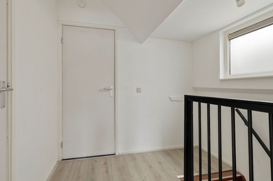 Middelharnissestraat 9