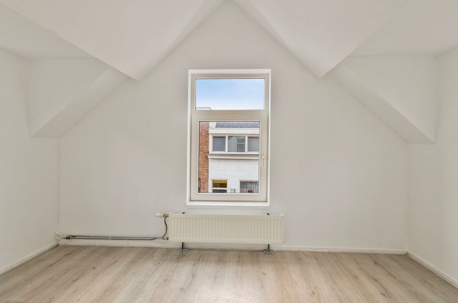 Middelharnissestraat 9