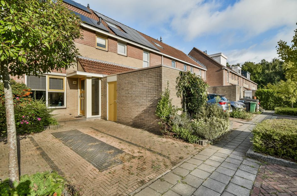 Eenhoorn 13