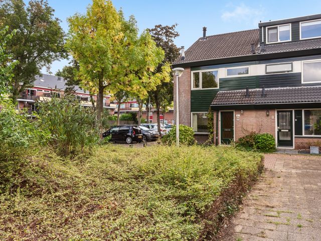 Brugakker 3642, Zeist