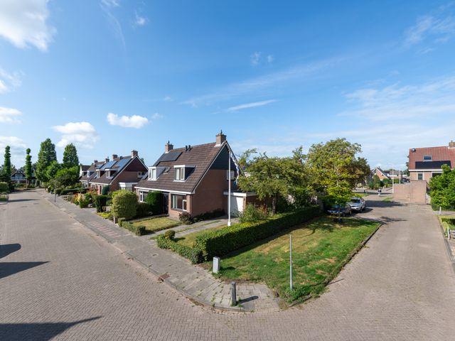 Pealskar 16, Joure