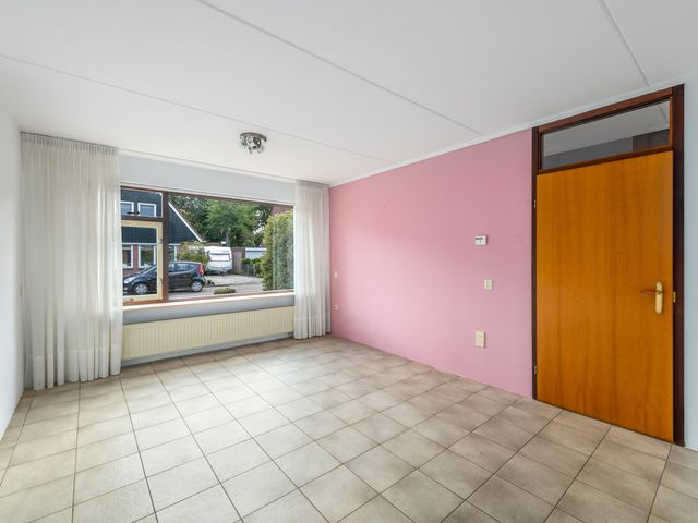 Pealskar 16, Joure
