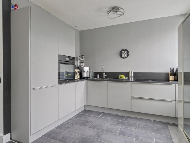 Elisadonk 159, Roosendaal