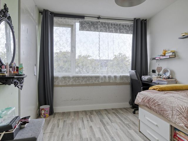Elisadonk 159, Roosendaal