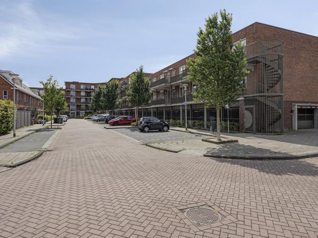 Vredelaan 41, Hillegom
