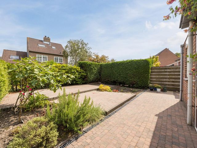 Gentiaanstraat 10, Terneuzen