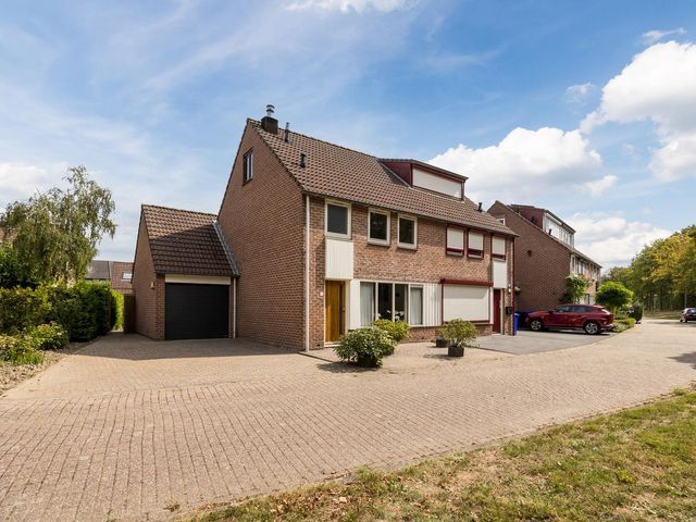 Gentiaanstraat 10, Terneuzen