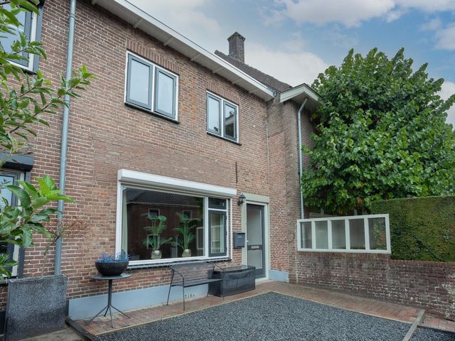 Dorpsstraat 80, Wamel