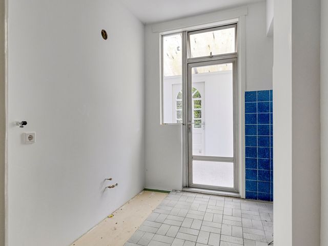 Monnickendamplein 27, Den Haag