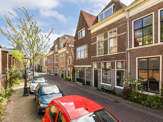 1e Binnenvestgracht 16, Leiden
