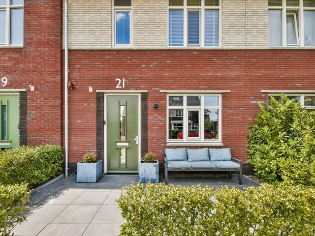 Hooizolder 21, Gouda