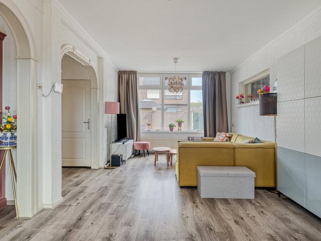 Cichoreilaan 1, Ouddorp
