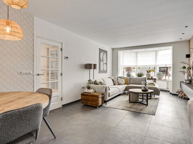 Korenbloemstraat 35, Ospel