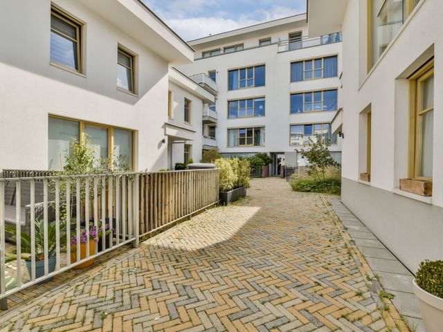 Zeesluisweg 82G, Den Haag