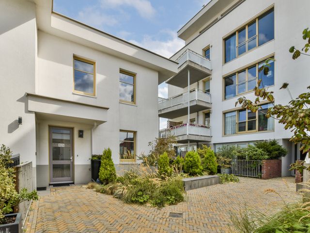 Zeesluisweg 82G, Den Haag