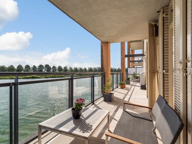 Schansbaan 120, Zoetermeer