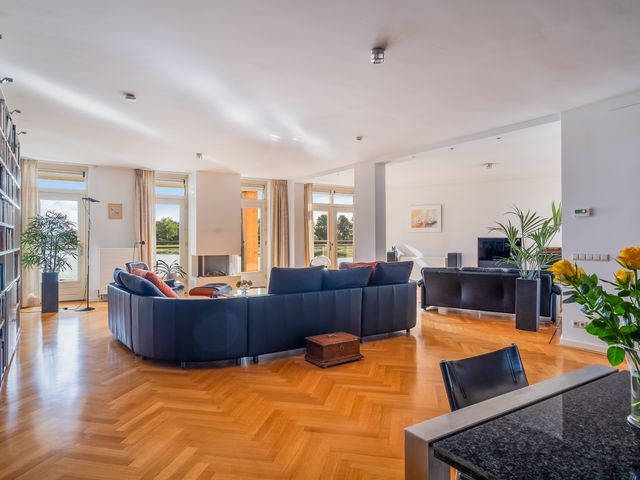 Schansbaan 120, Zoetermeer